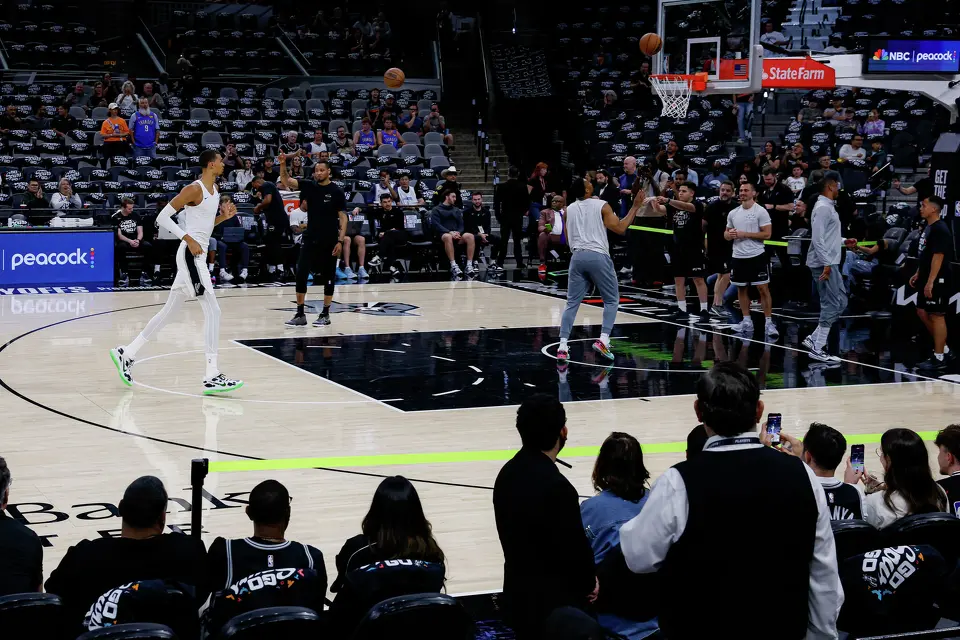 San Antonio Spurs center Victor Wembanyama (1) runs onto the court to warm up before Game 4 of the Western Conference Finals against the Oklahoma City Thunder at Frost Bank Center in San Antonio, Sunday, May 24, 2026.