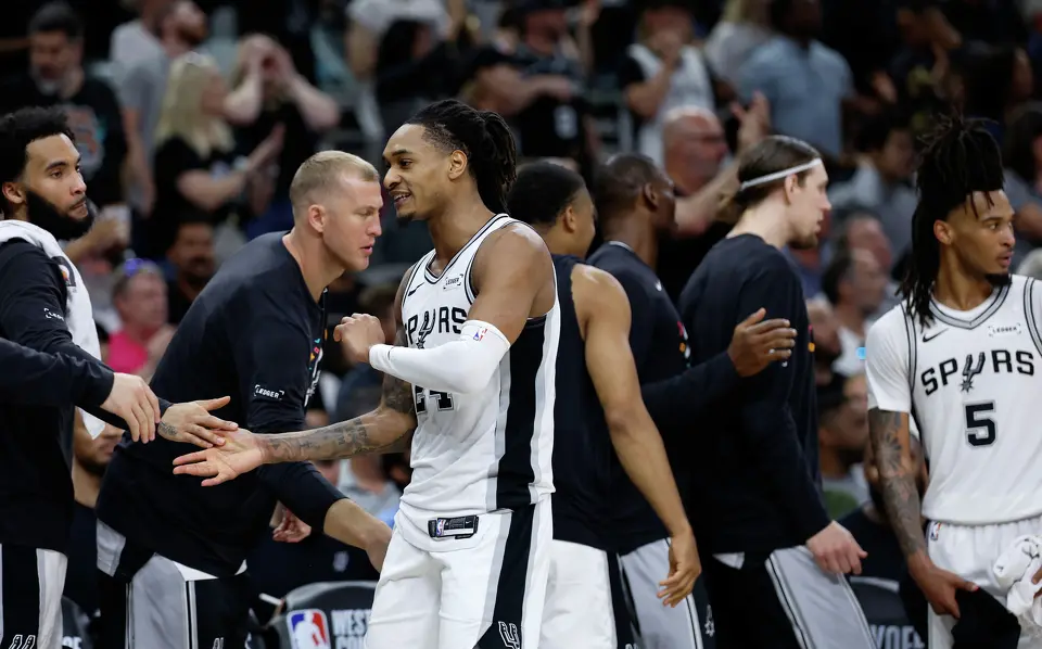 San Antonio Spurs guard Devin Vassell (24) celebrates with the bench during the third quarter of Game 4 of the Western Conference Finals at Frost Bank Center in San Antonio, Sunday, May 24, 2026.