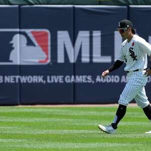 Nishida shows off his enthusiasm as he makes his big league debut with the White Sox