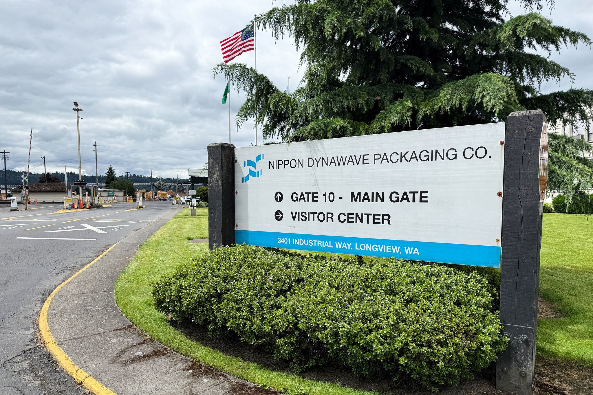 Deaths reported after tank implodes at Washington pulp and paper mill