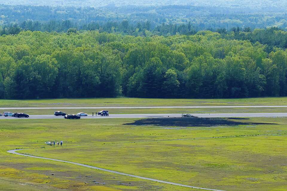 FAA: Pilot died in plane crash at Saratoga County airport