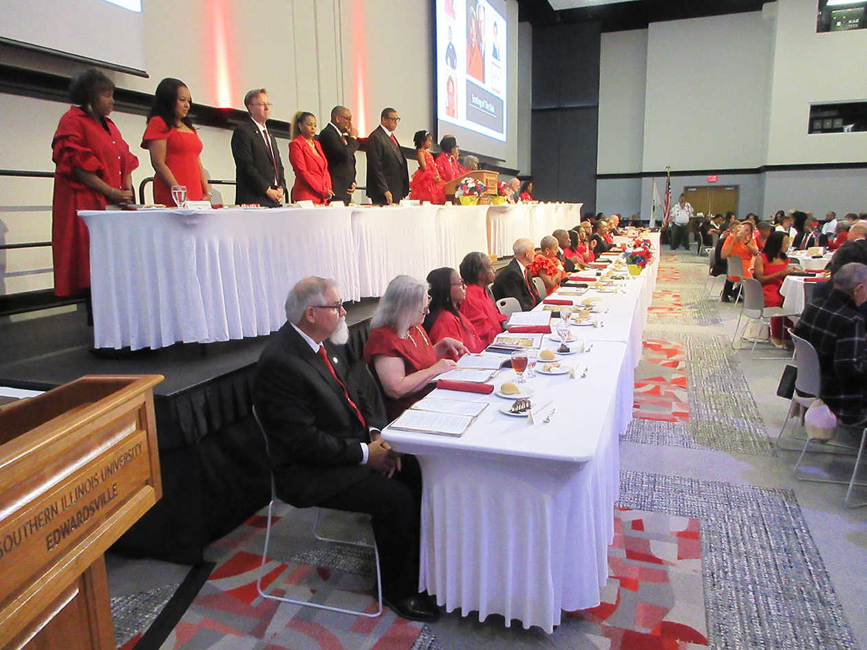 Metro East honors dinner recognizes more than 40, awards scholarships Bongo Cross|word SpellTower Flipart Really Bad Chess Pile-Up Poker
