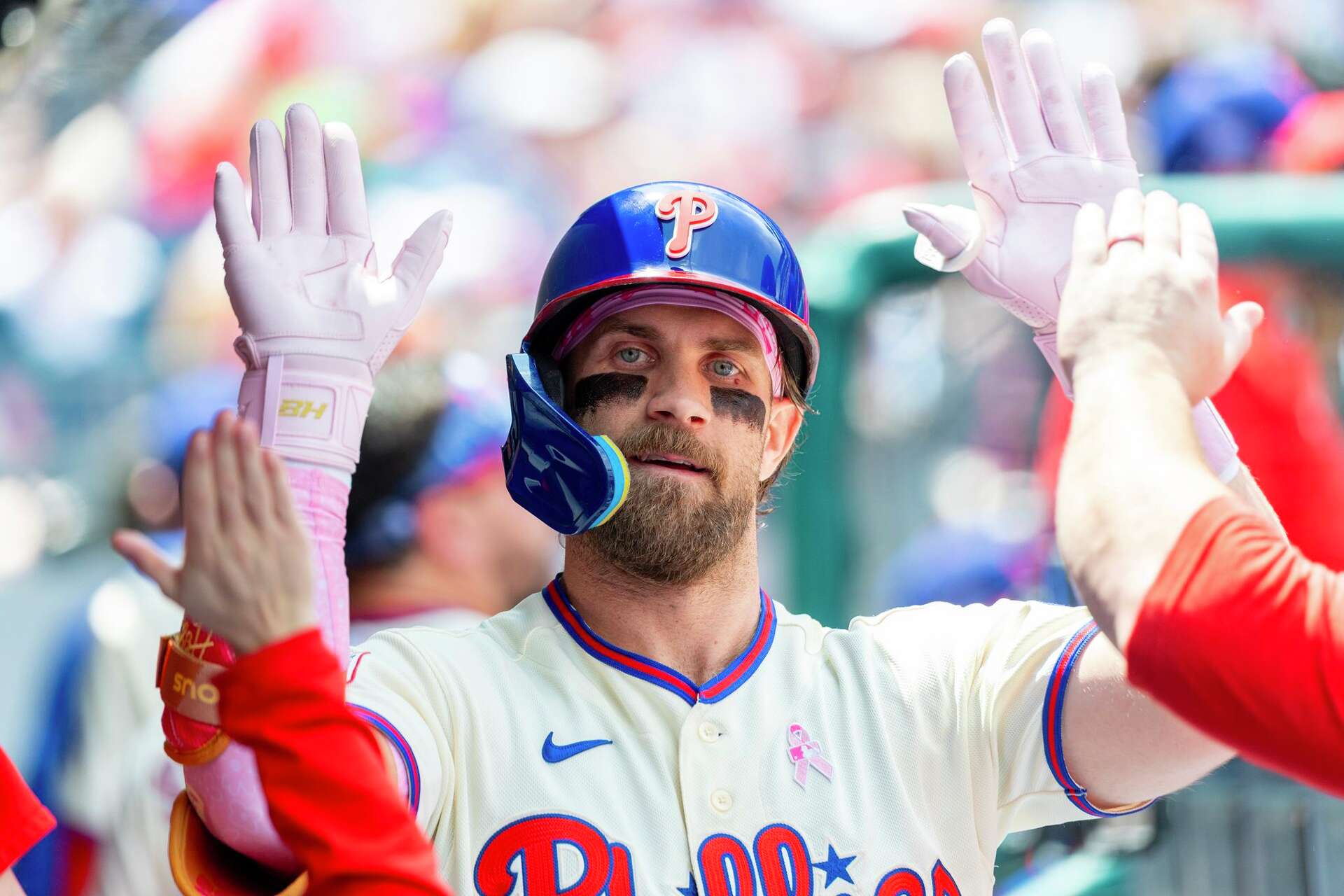 Bryce Harper bristles at blowback from toothbrushing technique. Just a  squeeze, from tube to tongue