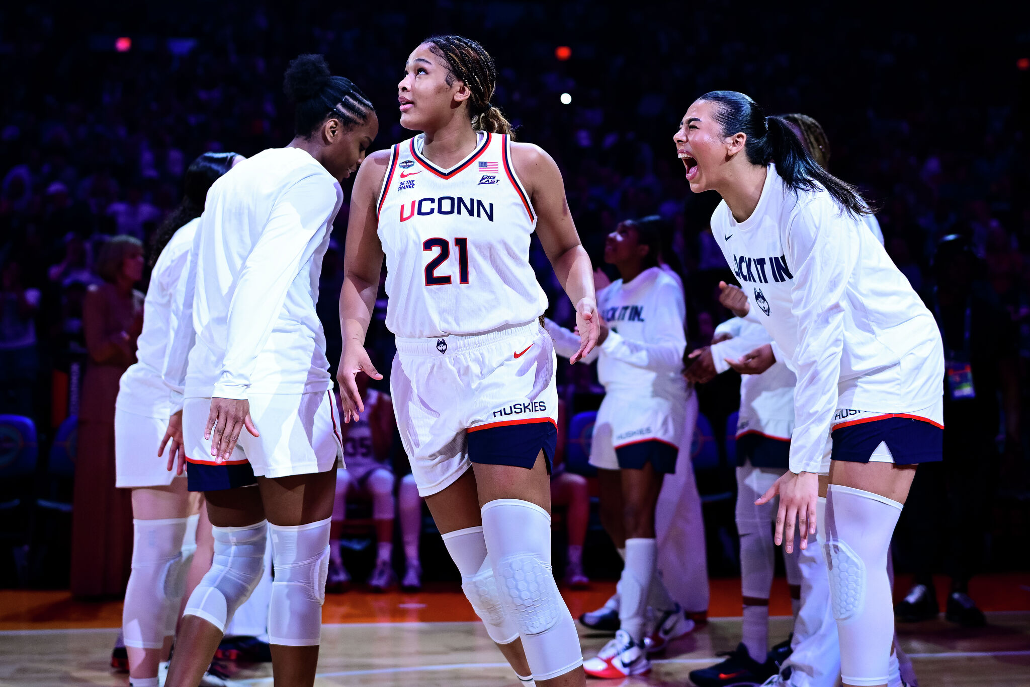 3 questions facing UConn women's basketball team ahead of 2026-27 season