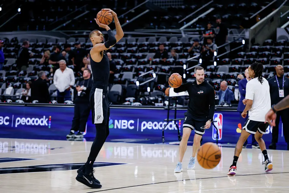 San Antonio Spurs center Victor Wembanyama (1) warms up before Game 6 of the Western Conference Finals against the Oklahoma City Thunder at Frost Bank Center in San Antonio, Thursday, May 28, 2026.
