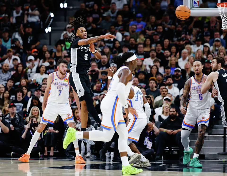 San Antonio Spurs guard Stephon Castle (5) passes the ball during Game 6 of the Western Conference Finals at Frost Bank Center in San Antonio, Thursday, May 28, 2026.