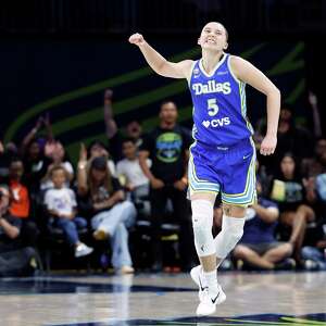 Paige Bueckers, Jessica Shepard shine as Wings use scorching second half to down Aces
