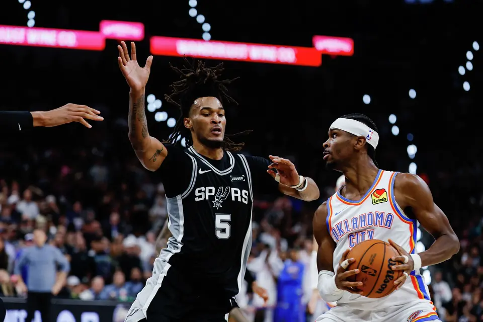 San Antonio Spurs guard Stephon Castle (5) goes to block Oklahoma City Thunder guard Shai Gilgeous-Alexander (2) during Game 6 of the Western Conference Finals at Frost Bank Center in San Antonio, Thursday, May 28, 2026.