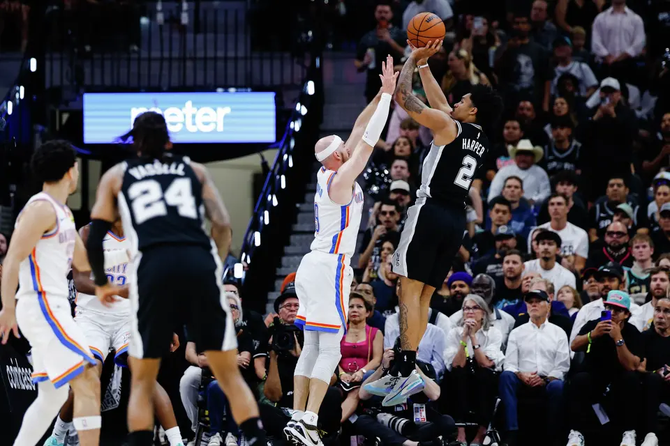 San Antonio Spurs guard Dylan Harper (2) jumps up for a shot during Game 6 of the Western Conference Finals at Frost Bank Center in San Antonio, Thursday, May 28, 2026.