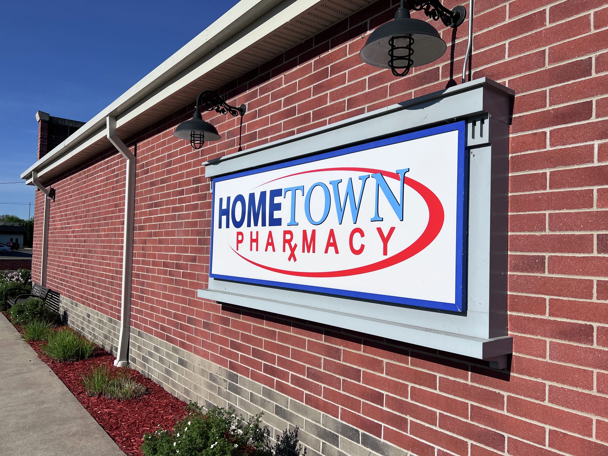 Hometown Pharmacy closes, perscriptions transferred to Walgreens