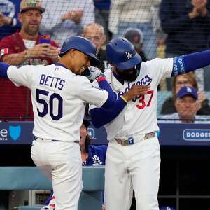 Dodgers scramble to reshape the bench after Teoscar Hernández, Kiké Hernández injuries