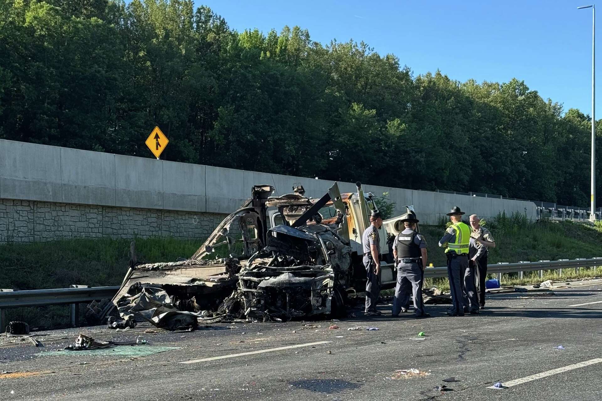 Crash kills 5 in Virginia including family of 4 traveling to wedding ...