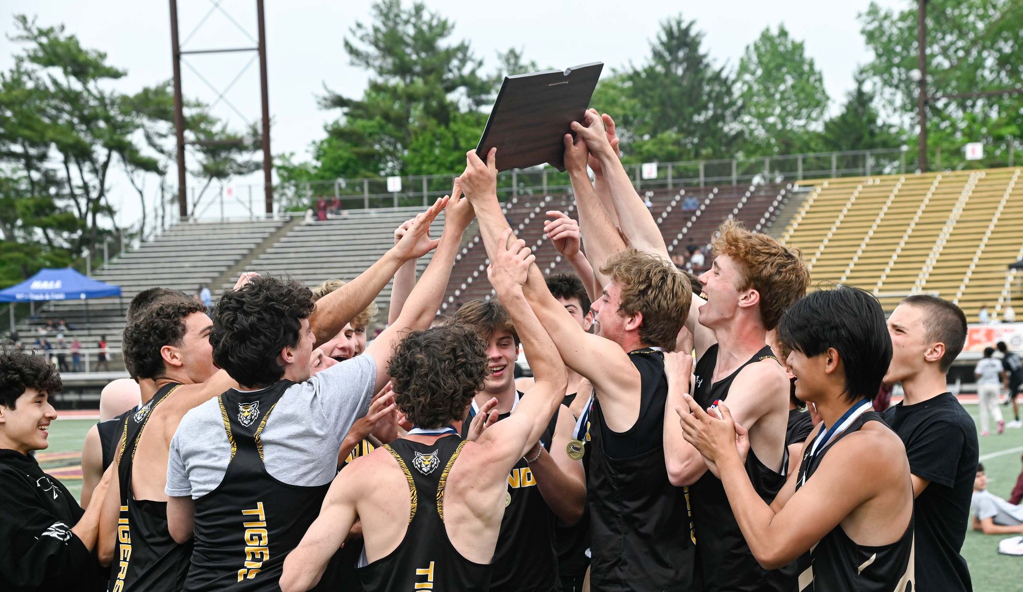 Hand boys, Hillhouse girls win CIAC Class MM track and field titles as SCC dominates meets