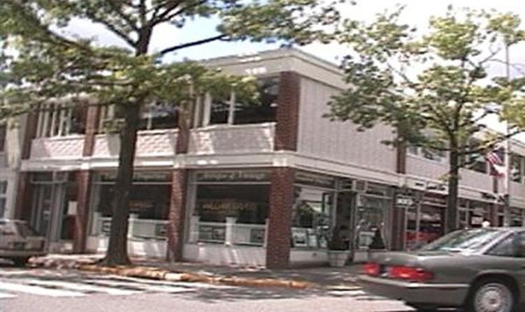 NY lawyer embezzled $510K from New Canaan trust for Elm Street building