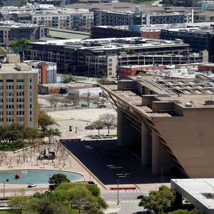 Judge halts Dallas City Hall vote over inadequate public notice