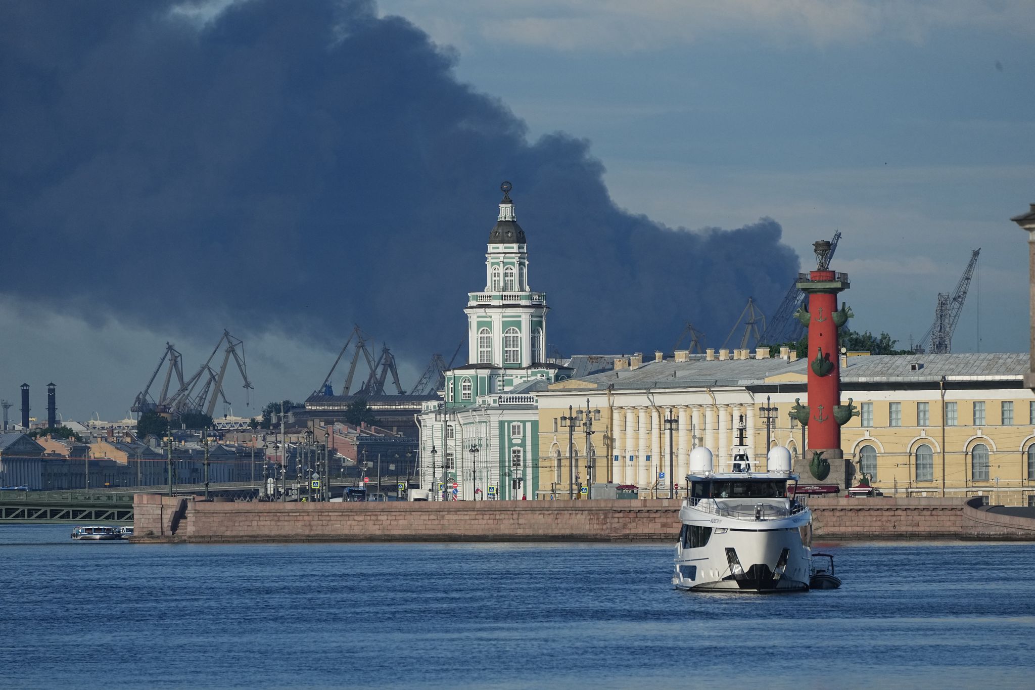 chron.com - DASHA LITVINOVA - Ukrainian drone attacks on oil refineries plunge Russia into a summer fuel crisis