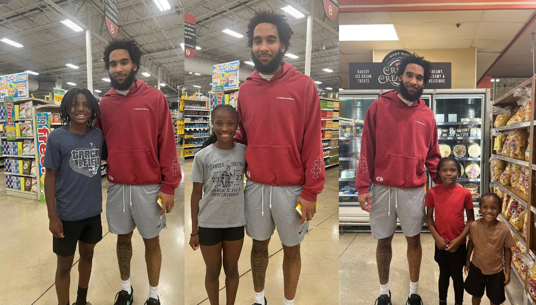 Julian Champagnie buys H-E-B groceries for San Antonio family