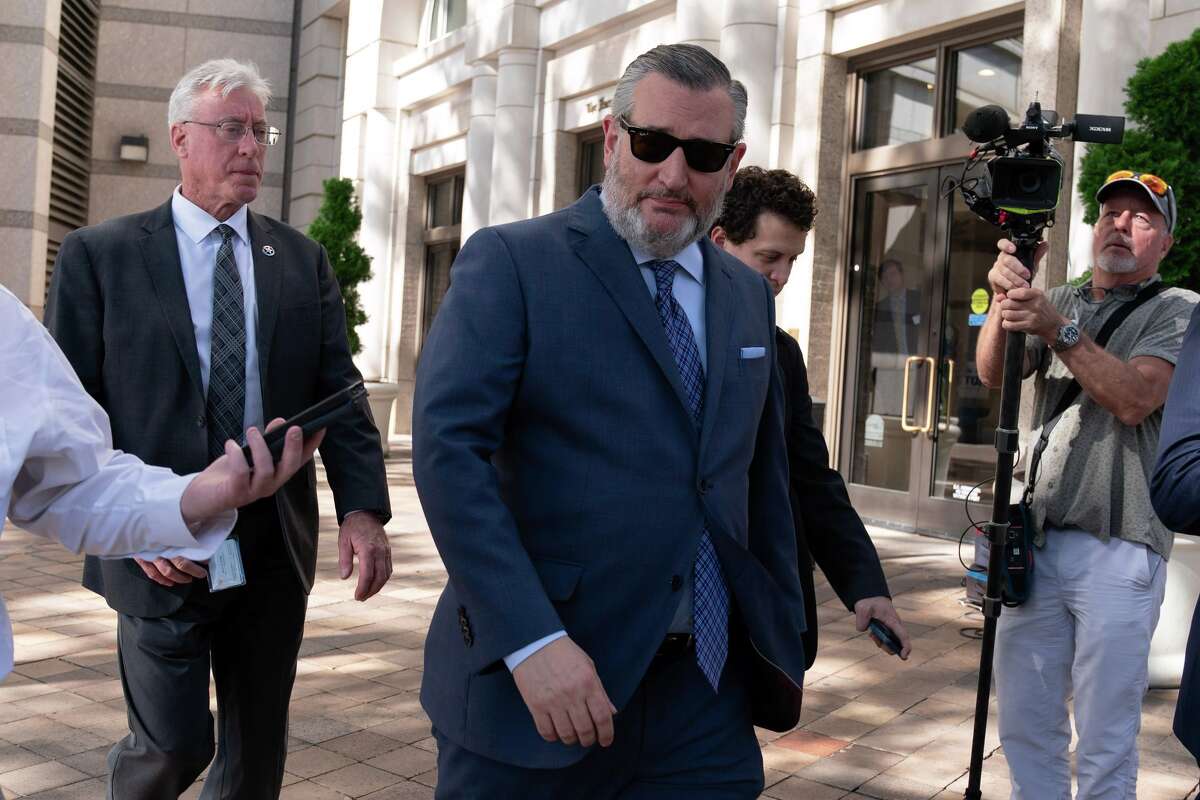Sen. Ted Cruz R-Texas leaves a fundraiser for Texas Attorney General Ken Paxton in Washington, Tuesday, June 2, 2026. (AP Photo/Jose Luis Magana)