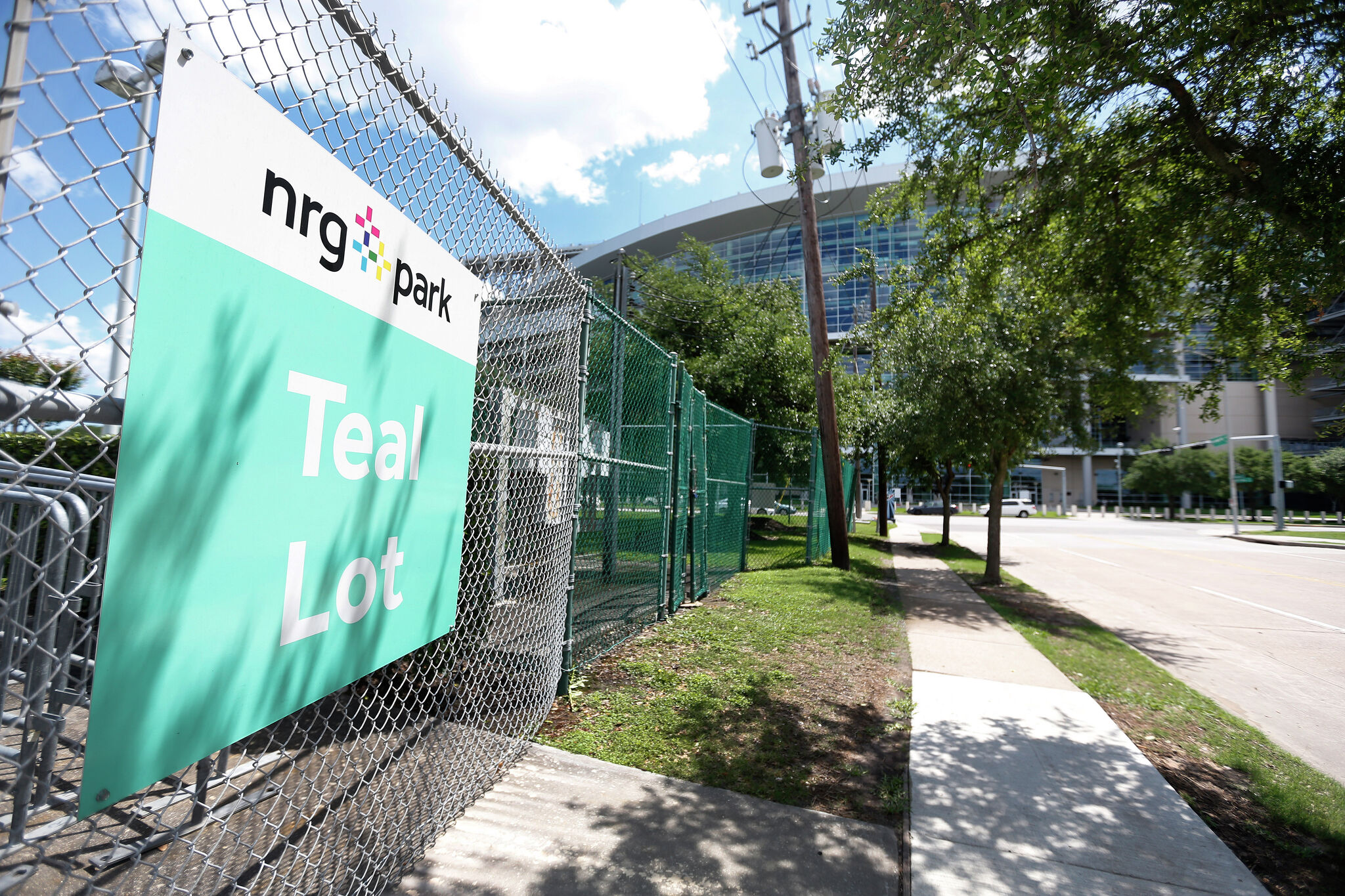 Going to a World Cup match in Houston? Parking may cost triple digits