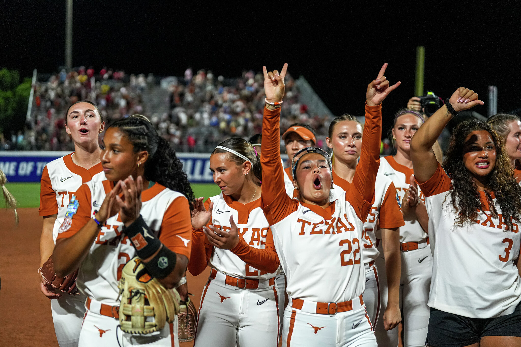 WCWS: Watch Texas Longhorns win their second national championship