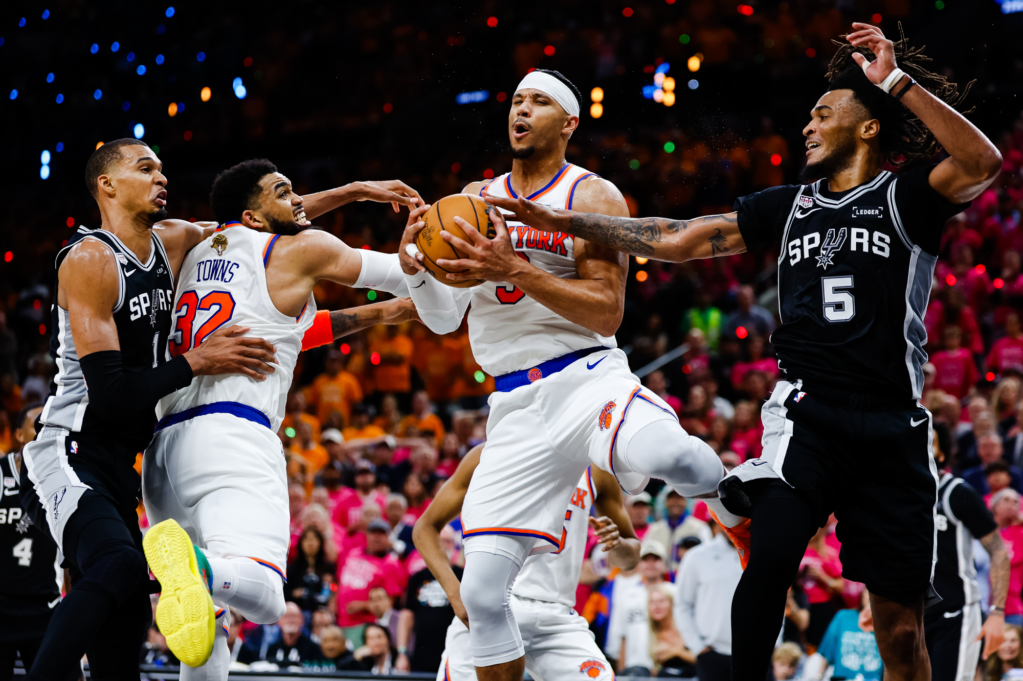 Knicks' Karl-Anthony Towns said Game 1 win over Spurs was prizefight
