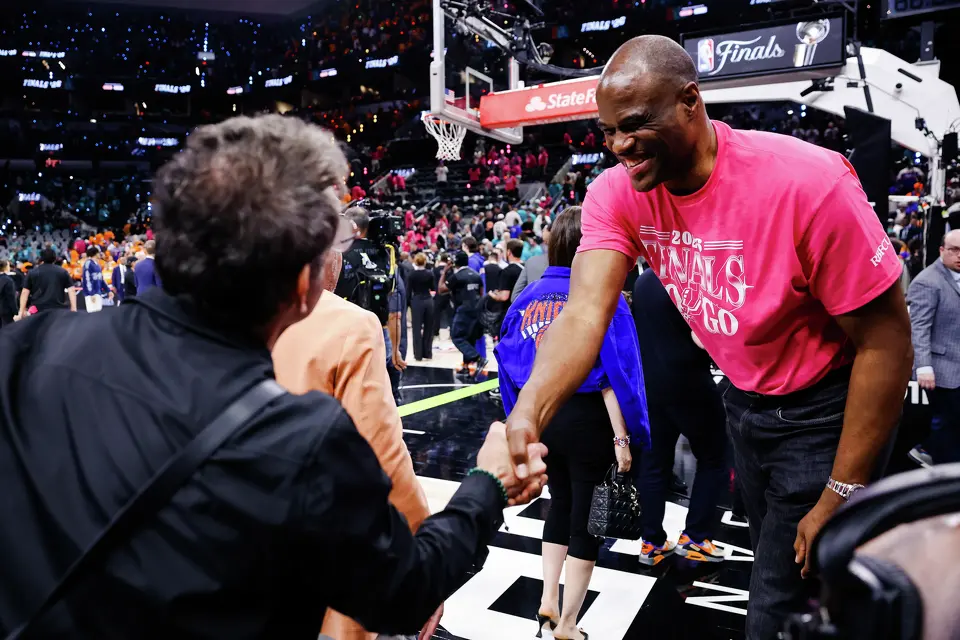 Ben Stiller shakes David Robinson’s hand during Game 1 of the NBA Finals at Frost Bank Center in San Antonio, on Wednesday, June 3, 2026.