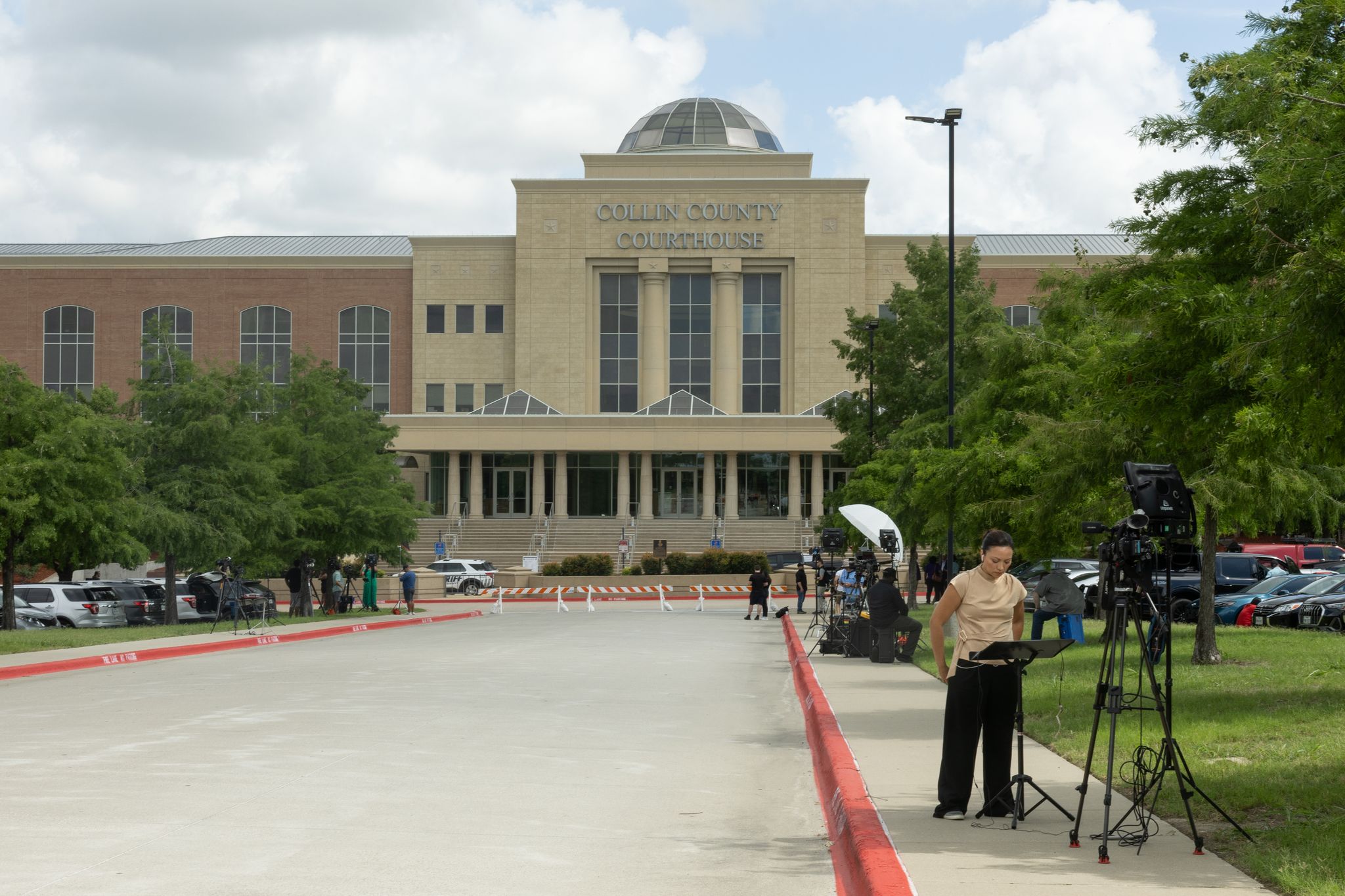 https://s.hdnux.com/photos/01/66/36/32/31057553/4/rawImage.jpg