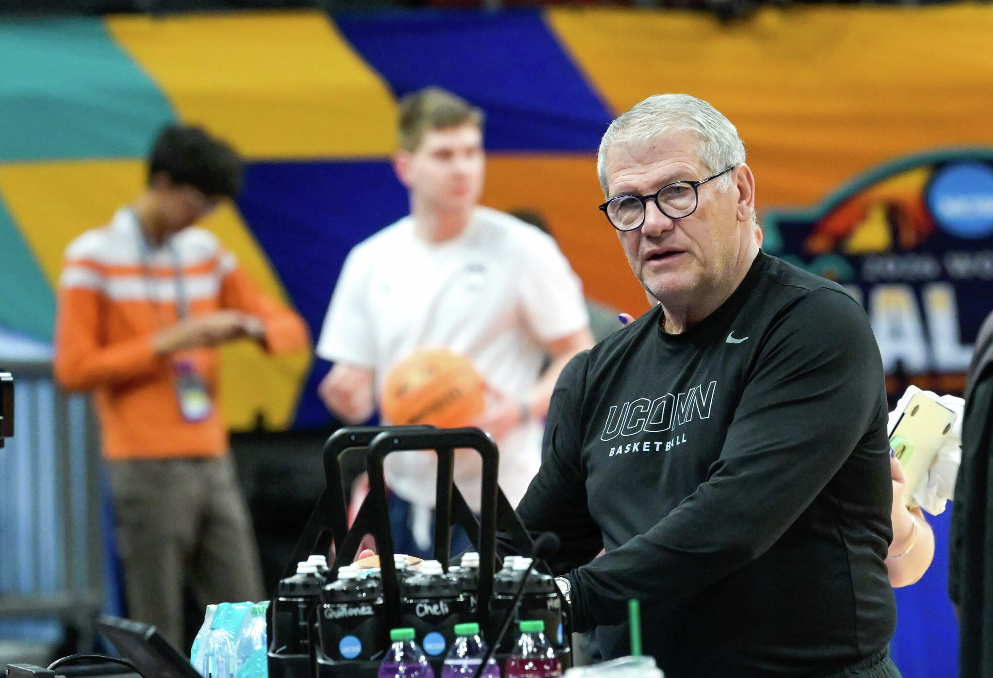 Behind Geno Auriemma's approach to international recruiting