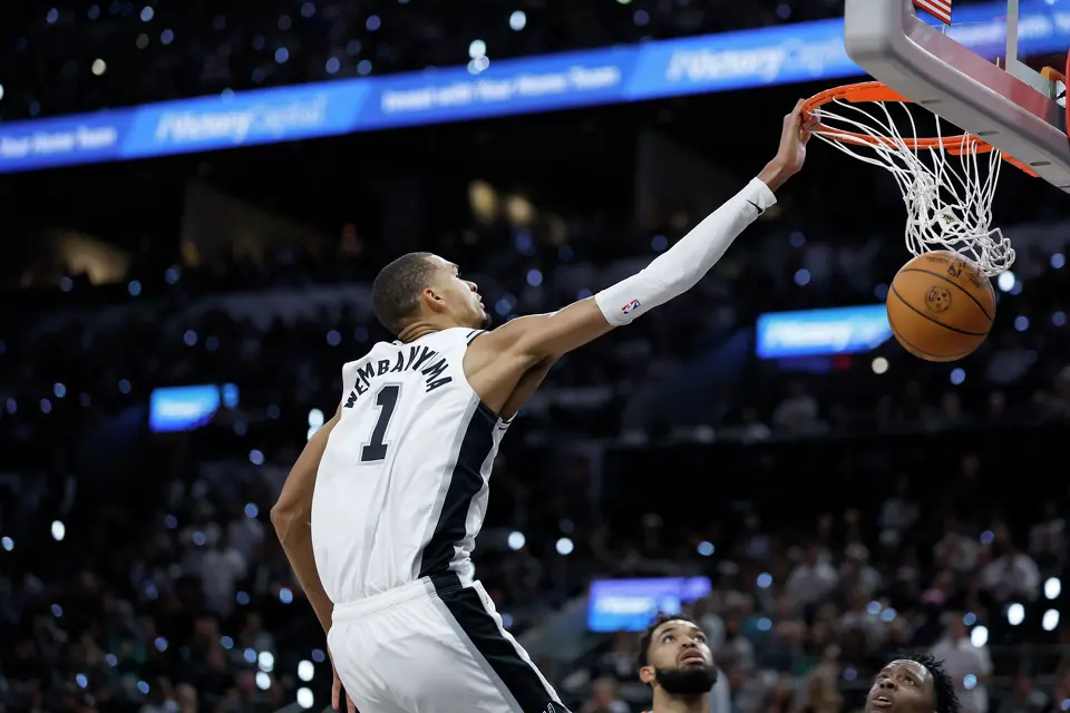 San Antonio Spurs center Victor Wembanyama (1) gets a dunk during the third quarter of Game 2 of the NBA Championship at Frost Bank Center in San Antonio on Friday, June 5, 2026.