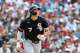 Jacob Gonzalez conecta su 1er jonrón en Grandes Ligas y Medias Blancas vencen 6-3 a Filis