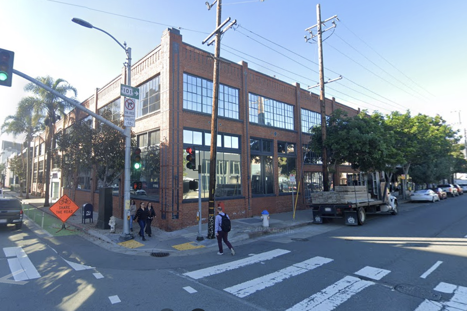 https://s.hdnux.com/photos/01/66/40/53/31066830/3/rawImage.jpg