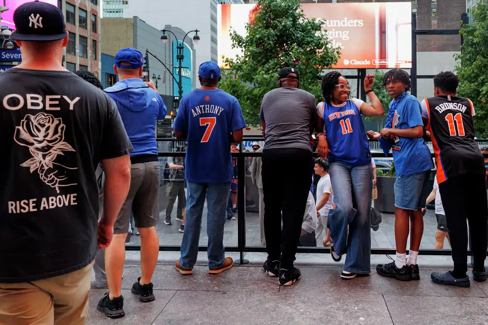 New York Knicks fans stand outside of Madison Square Garden in New York, Wednesday, June 10, 2026, ahead of Game 4 of the NBA Finals between the New York Knicks and the San Antonio Spurs.