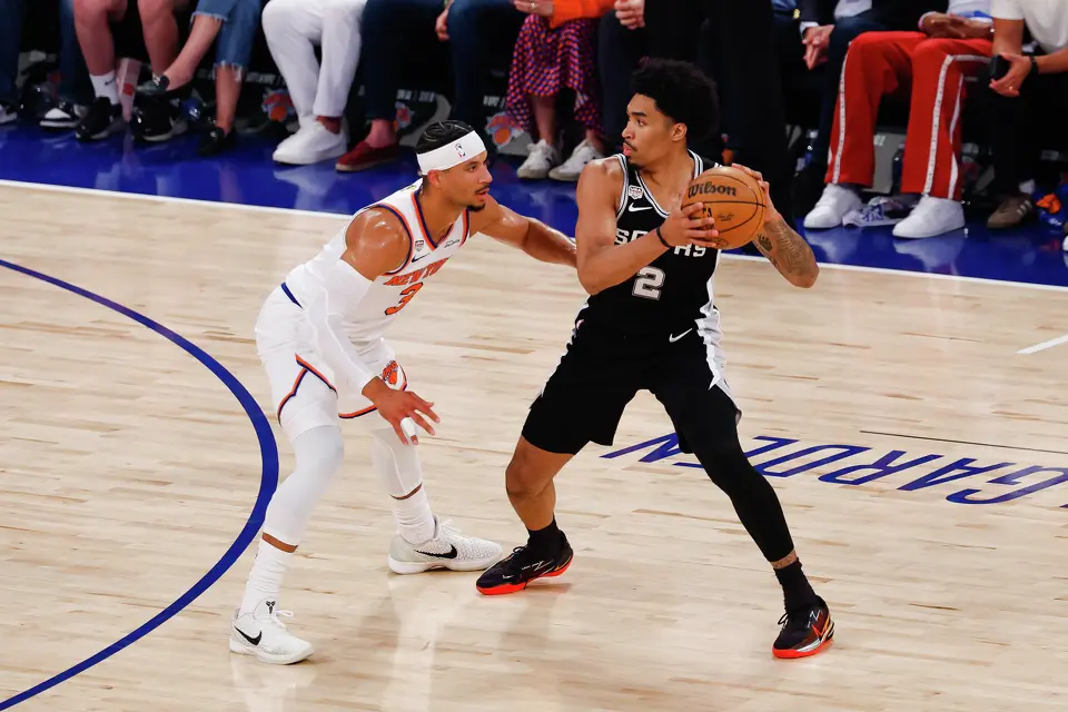 San Antonio Spurs guard Dylan Harper (2) looks to pass the ball during the first quarter of Game 4 of the NBA Finals at Madison Square Garden in New York, Wednesday, June 10, 2026.
