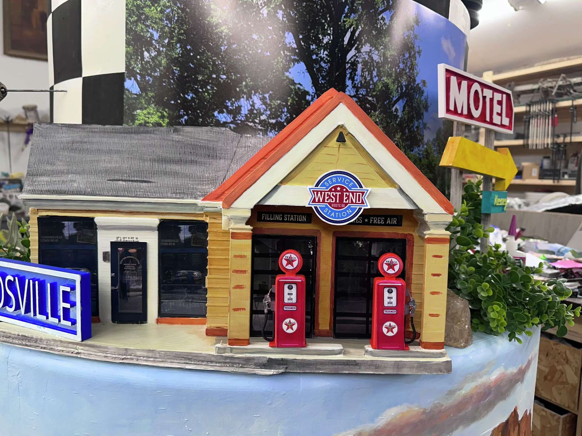 Route 66 art exhibition opens at Edwardsville gallery