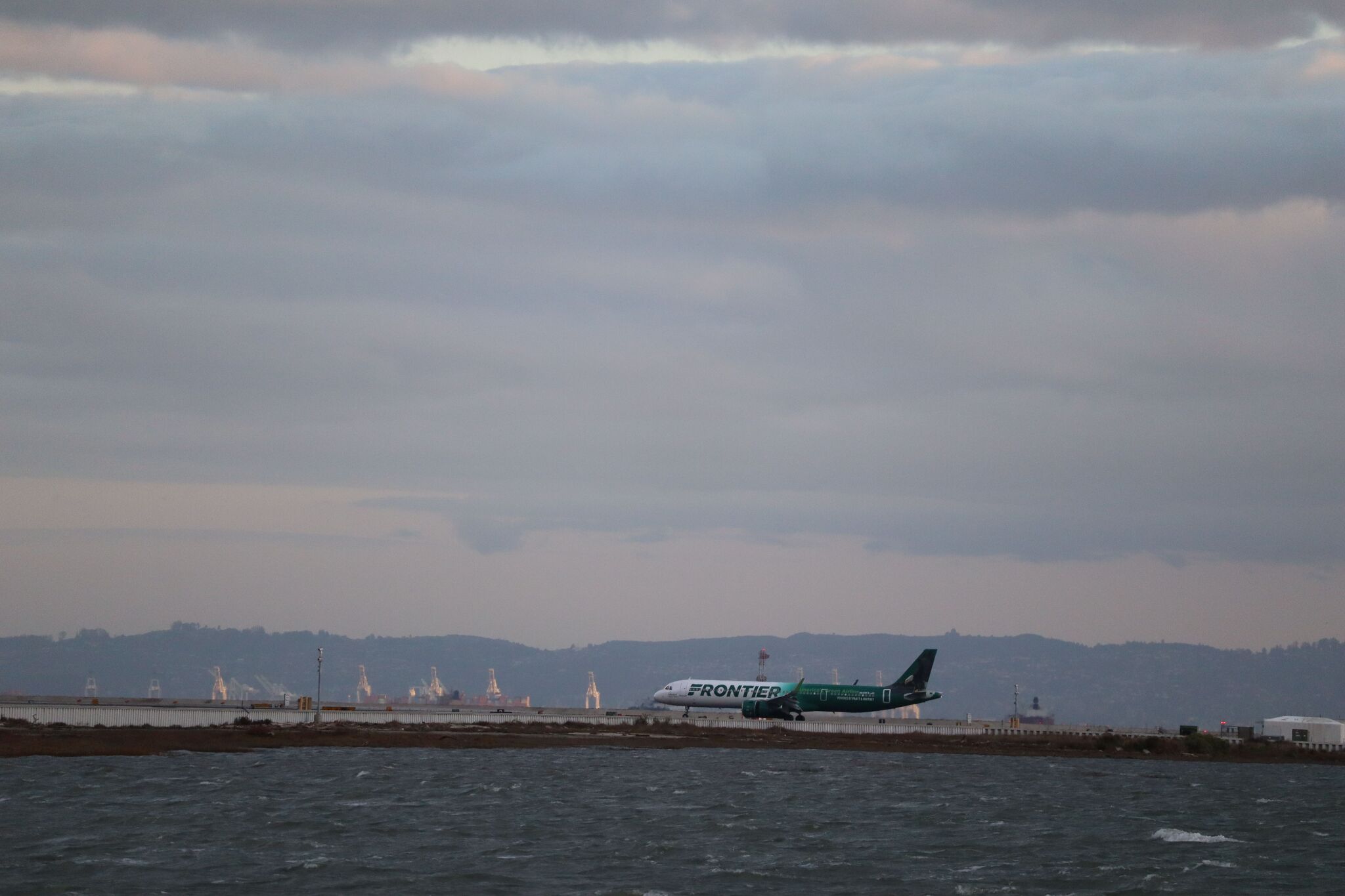 OAK reclaims low-cost carrier with $49 flights after it left years ago