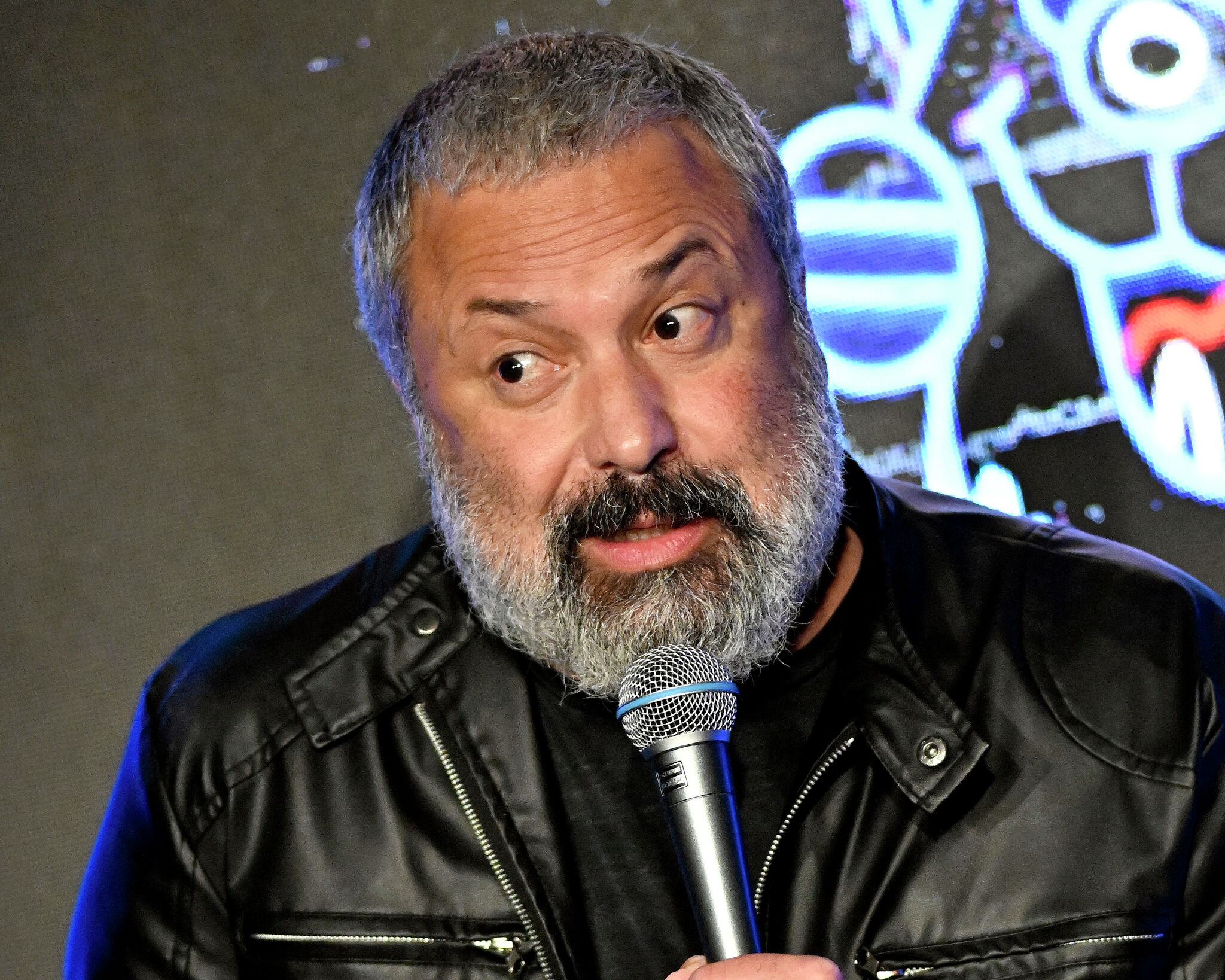 Comedian and actor arrested at SFO says he was 'tortured' in Bay Area jail in new lawsuit