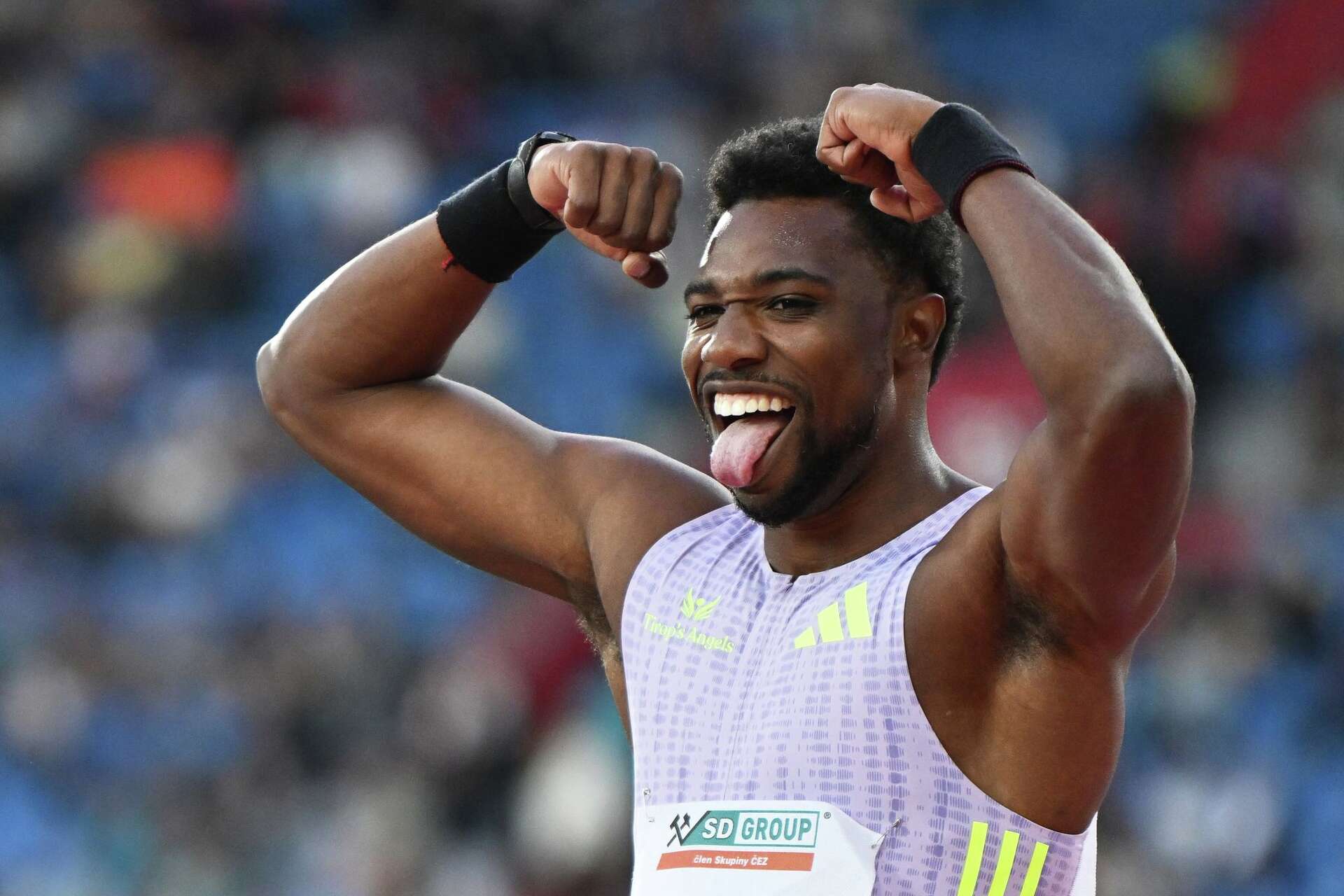 Noah Lyles runs a world-best 14.67 seconds to win the 150 meters at ...