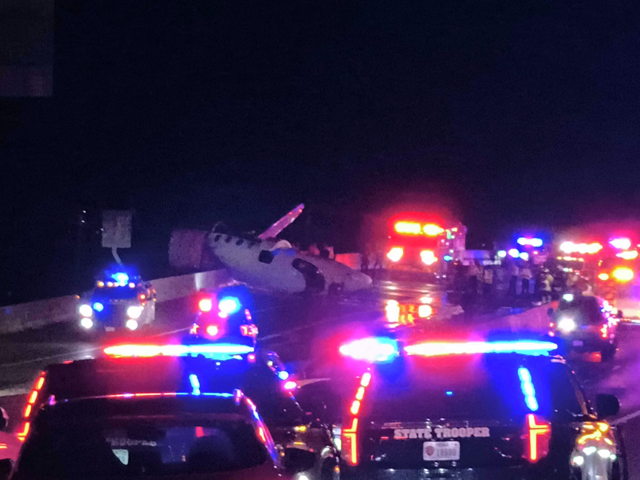 Plane crash reported near Loop 20 in Laredo; traffic shut down