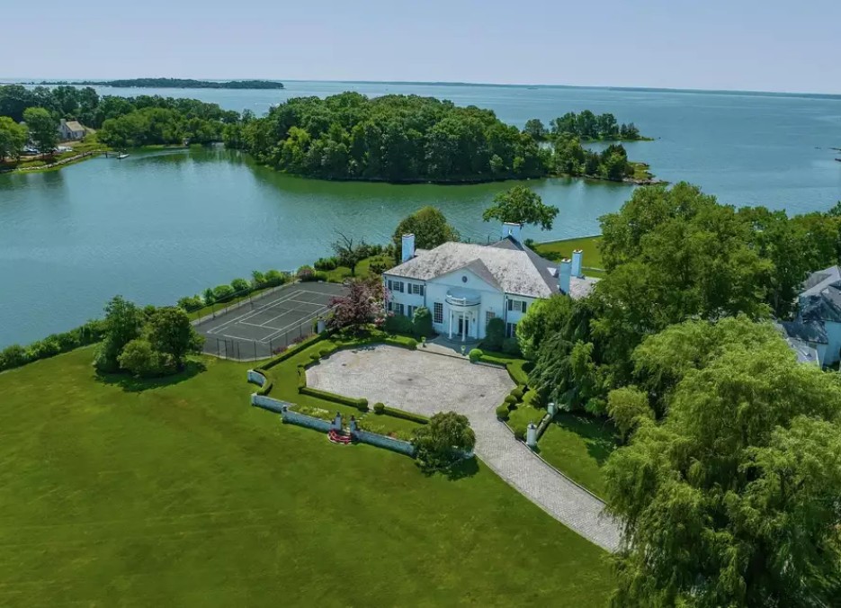 President Trump's old Greenwich estate to get new mansion, sunken tennis court