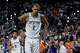 El pívot de los Spurs, Victor Wembanyama, se toma un respiro durante el segundo cuarto del Juego 5 de las Finales de la NBA en San Antonio el 13 de junio.
