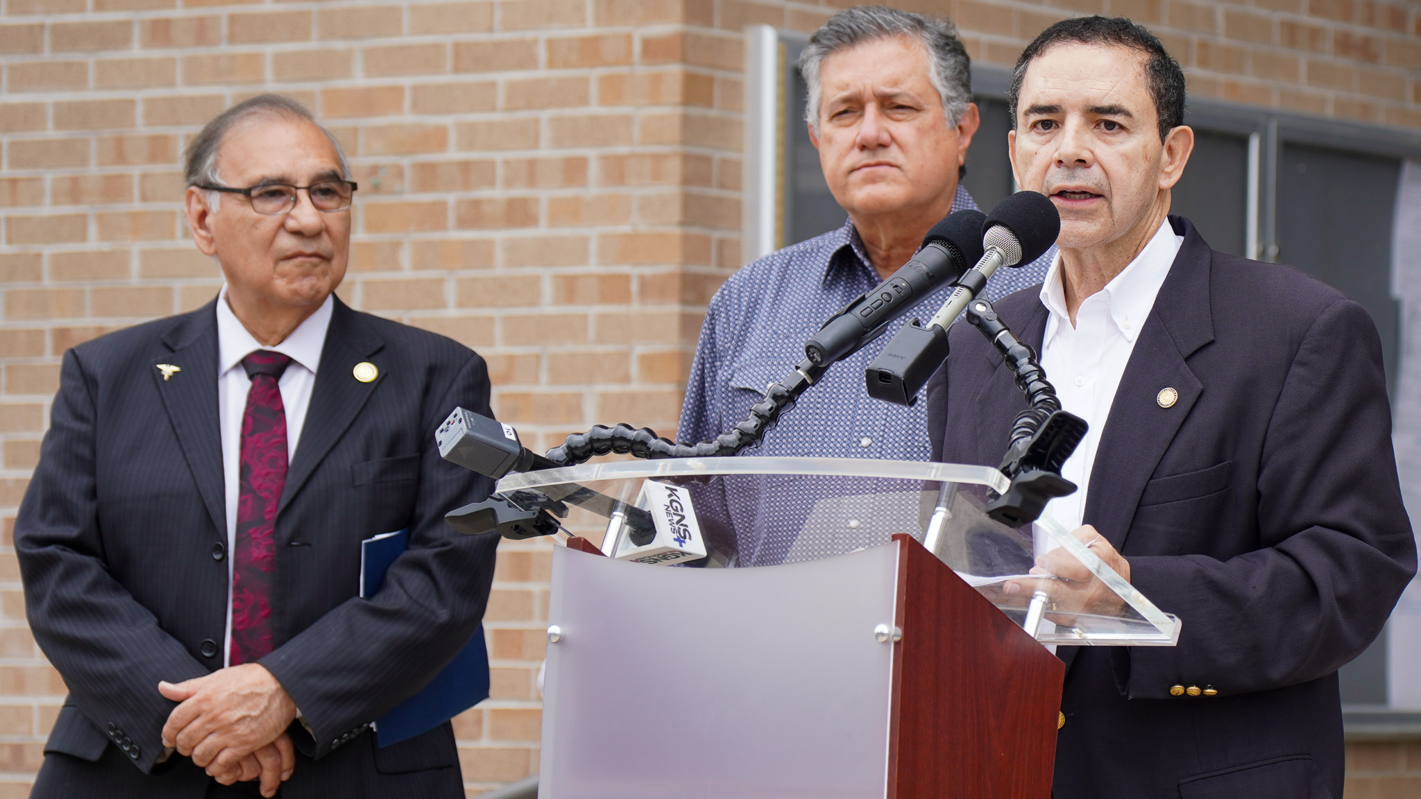 Officials urge vigilance, outline response amid screwworm detections in South Texas