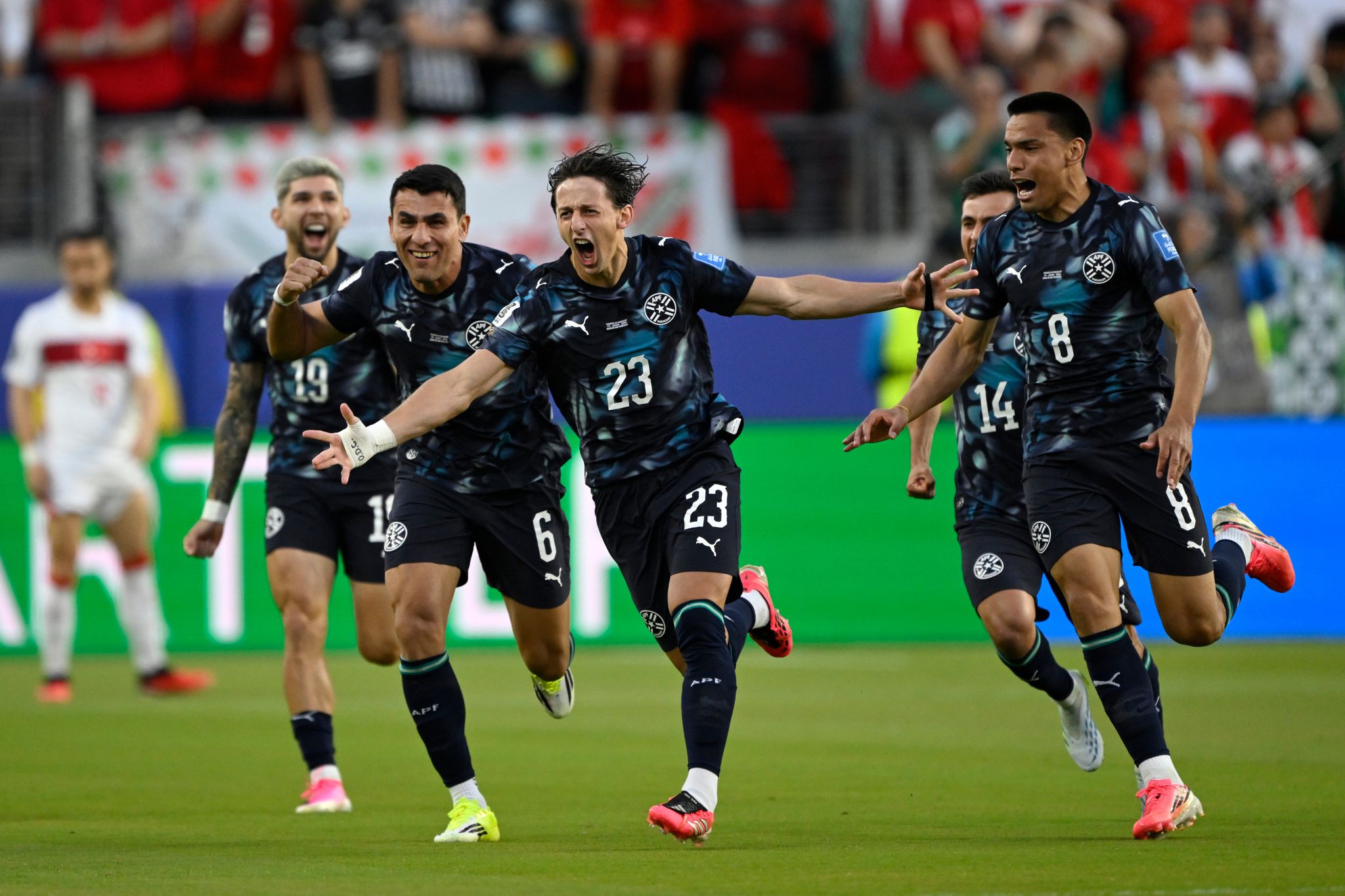 Paraguay beats Turkey 1-0 at the World Cup despite being down a man to clinch Group D for US By JOSH DUBOW , AP Sports Writer Updated June 20, 2026 12:59 a.m.