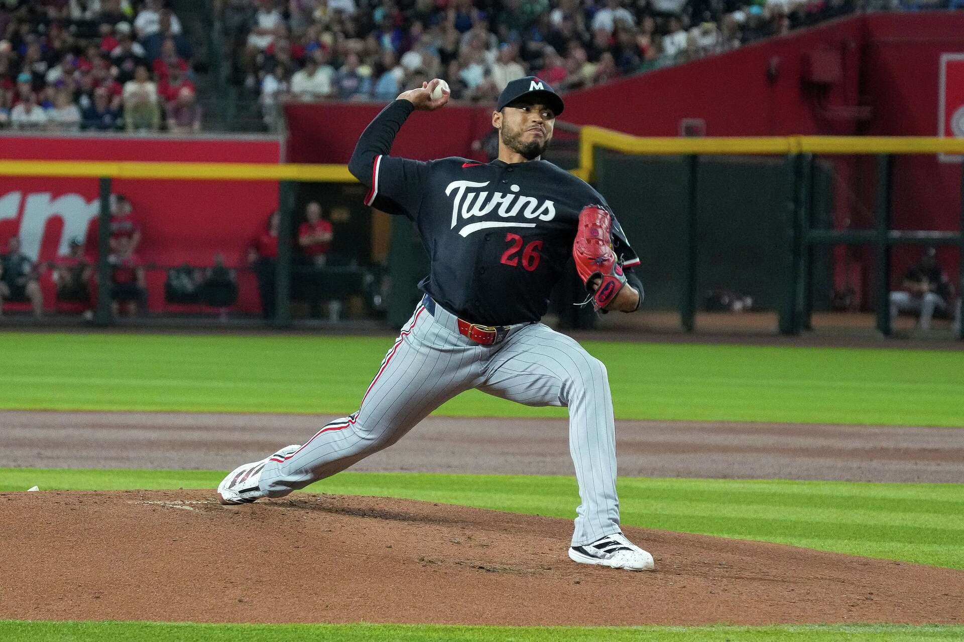 Buxton hits grand slam in 10-run inning, Twins rout Diamondbacks 16-8