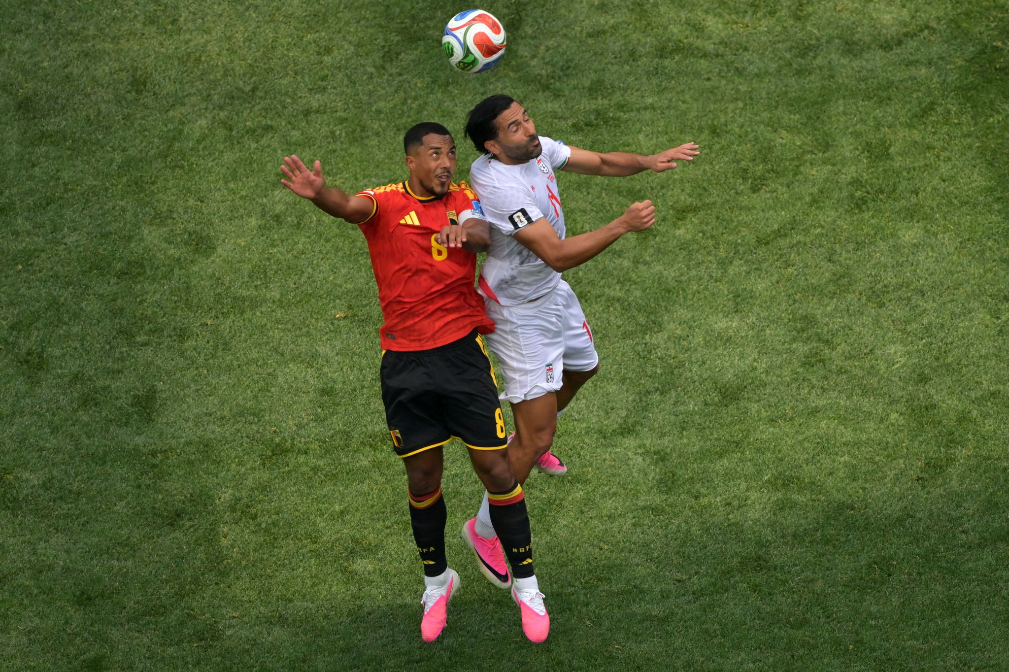 Iran issues 0-0 with Belgium, which ended with 10 men, in the World Cup