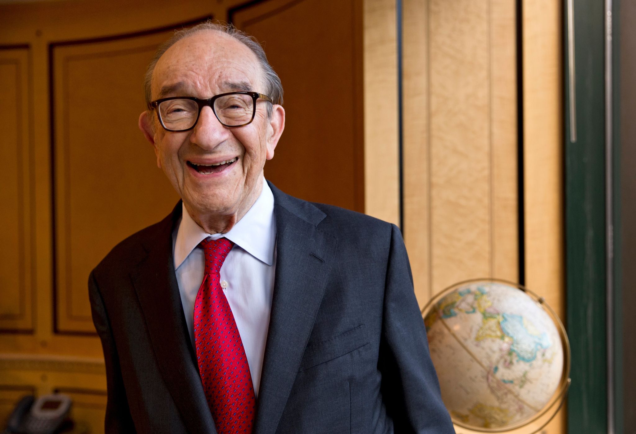 Muere a los 100 años Alan Greenspan, expresidente de la Reserva Federal By Por PAUL WISEMAN , The Associated Press June 22, 2026