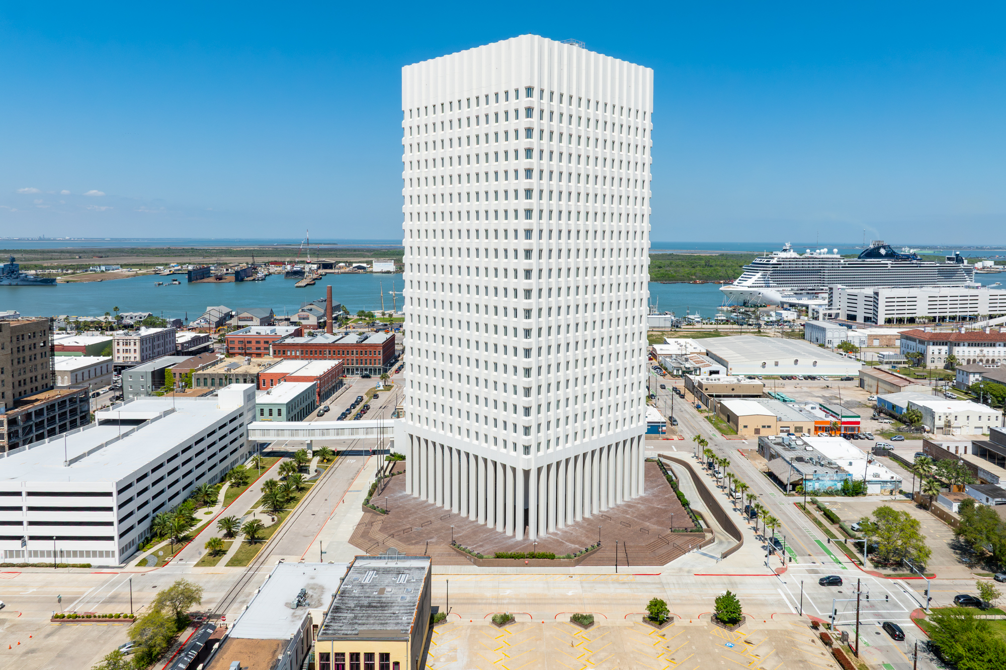 chron.com - Chris Gray - Texas skyscraper standing 357 feet tall available in auction