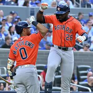 Joey Loperfido hits tiebreaking 3-run HR in 11th inning as Astros beat Blue Jays 9-7