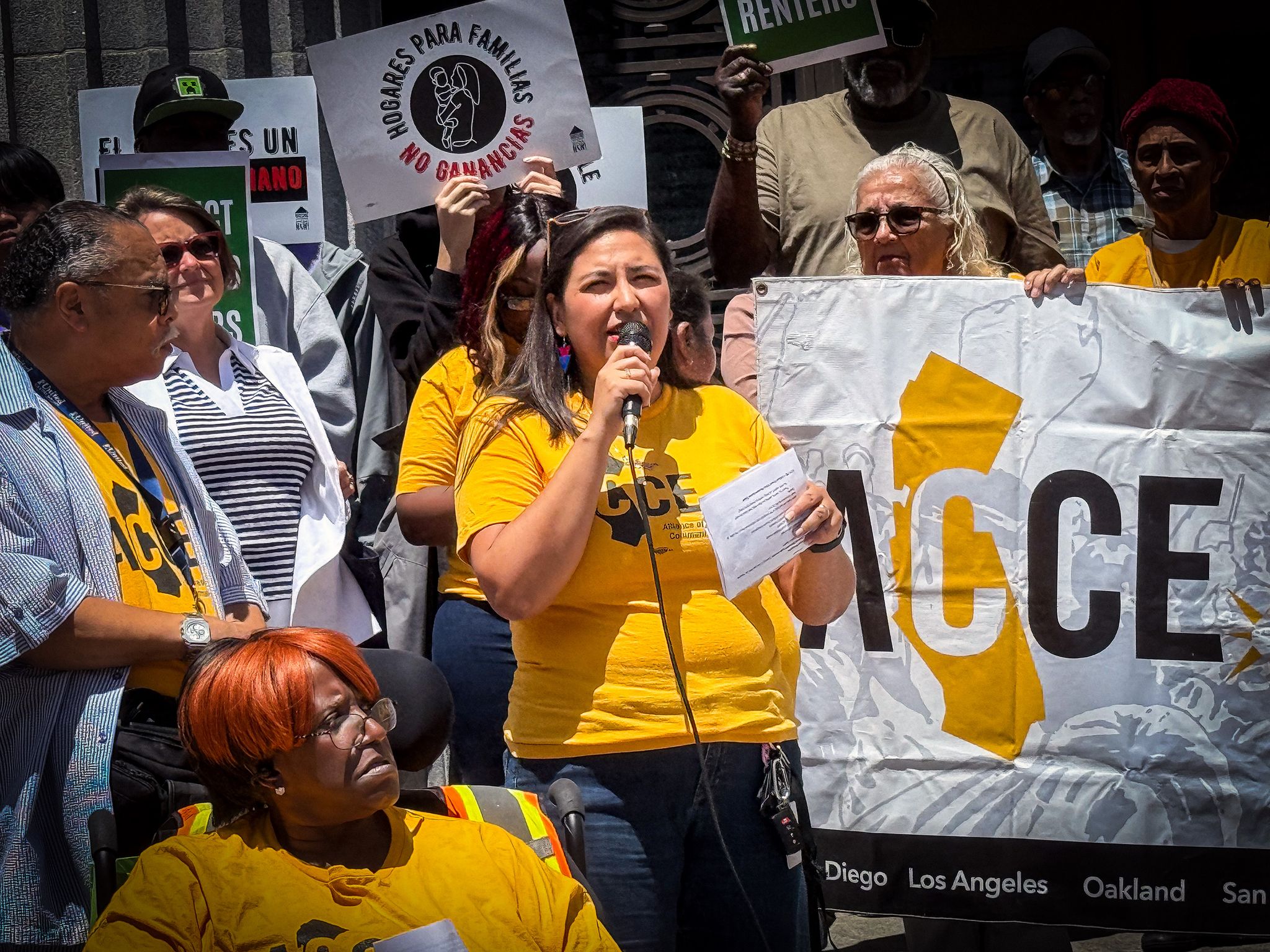 Oakland: Activists And Residents Demand That City Combat Housing Code Violations