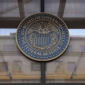 All 32 of the nation's biggest banks clear the Fed's annual 'stress test'