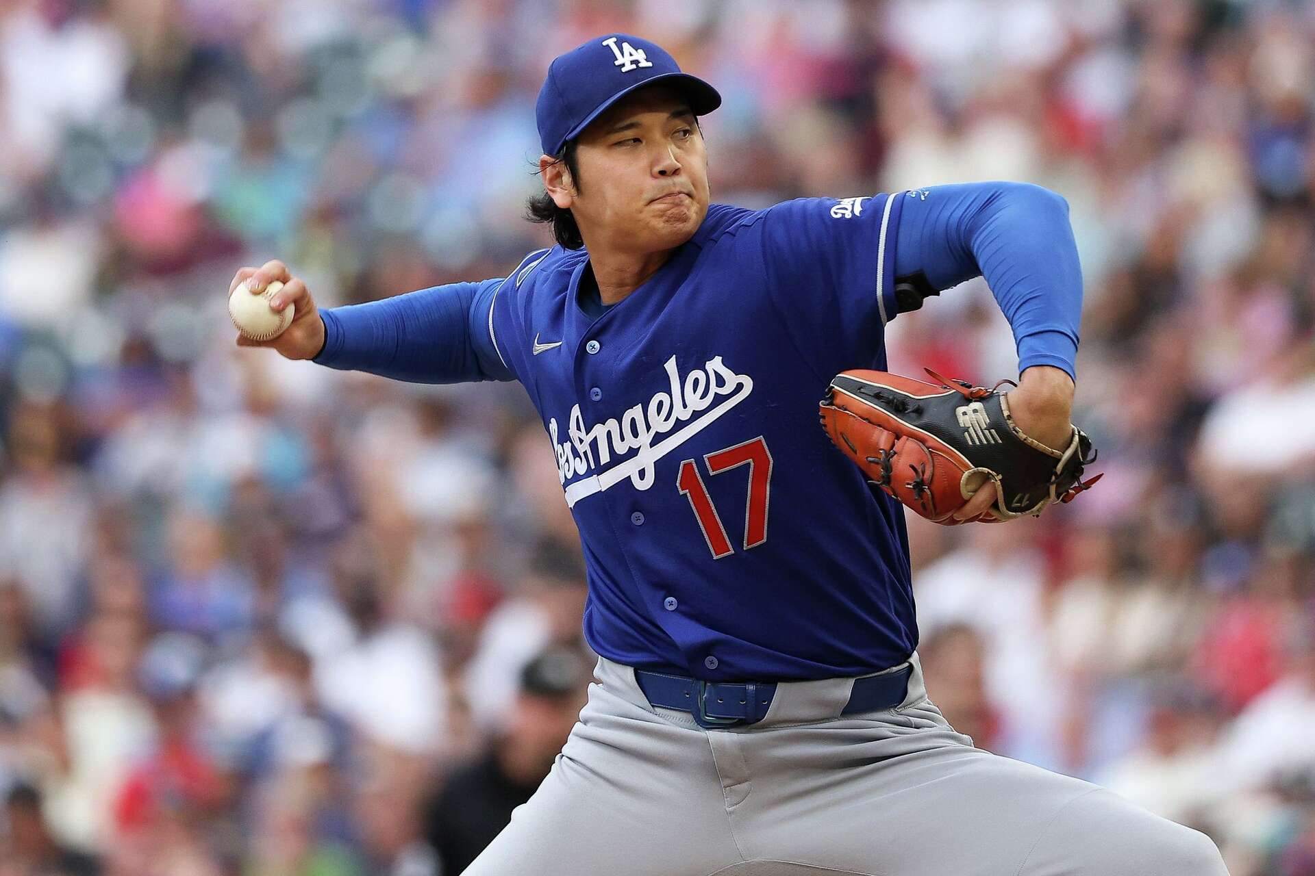 Ohtani seeks to sync up with struggling catcher Rushing as the
